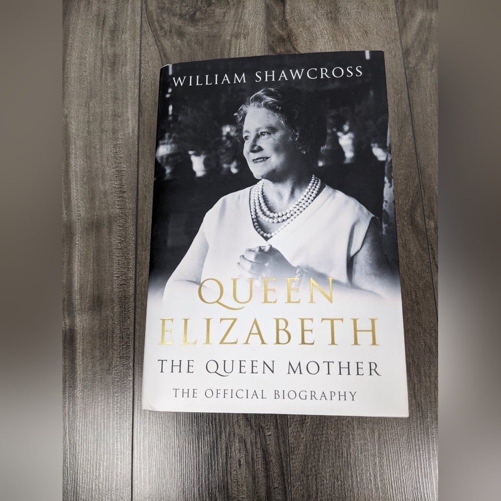 William Shawcross Queen Elizabeth: The Official Biography Of The Queen book
